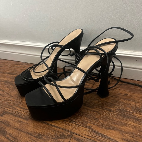 Aldo Lace-Up Platform Heels ‘Paya’ - Picture 4 of 5